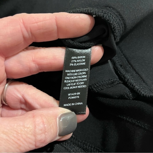 Betabrand Straight Leg 7 Pocket Dress Pants Yoga Pants Black Size Medium Petite - Picture 8 of 8